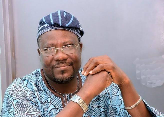 Sunday Omobolanle Biography